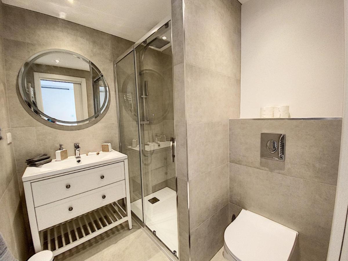 Superbe Appartement Au Coeur Du Cap D'Antibes Exterior photo