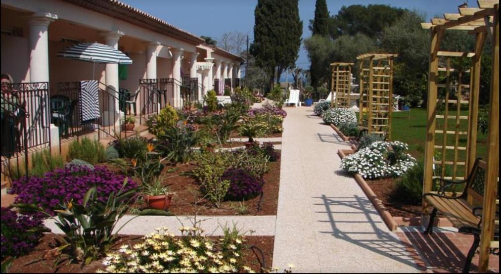 Superbe Appartement Au Coeur Du Cap D'Antibes Exterior photo